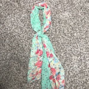 Candie's Scarf - NWT